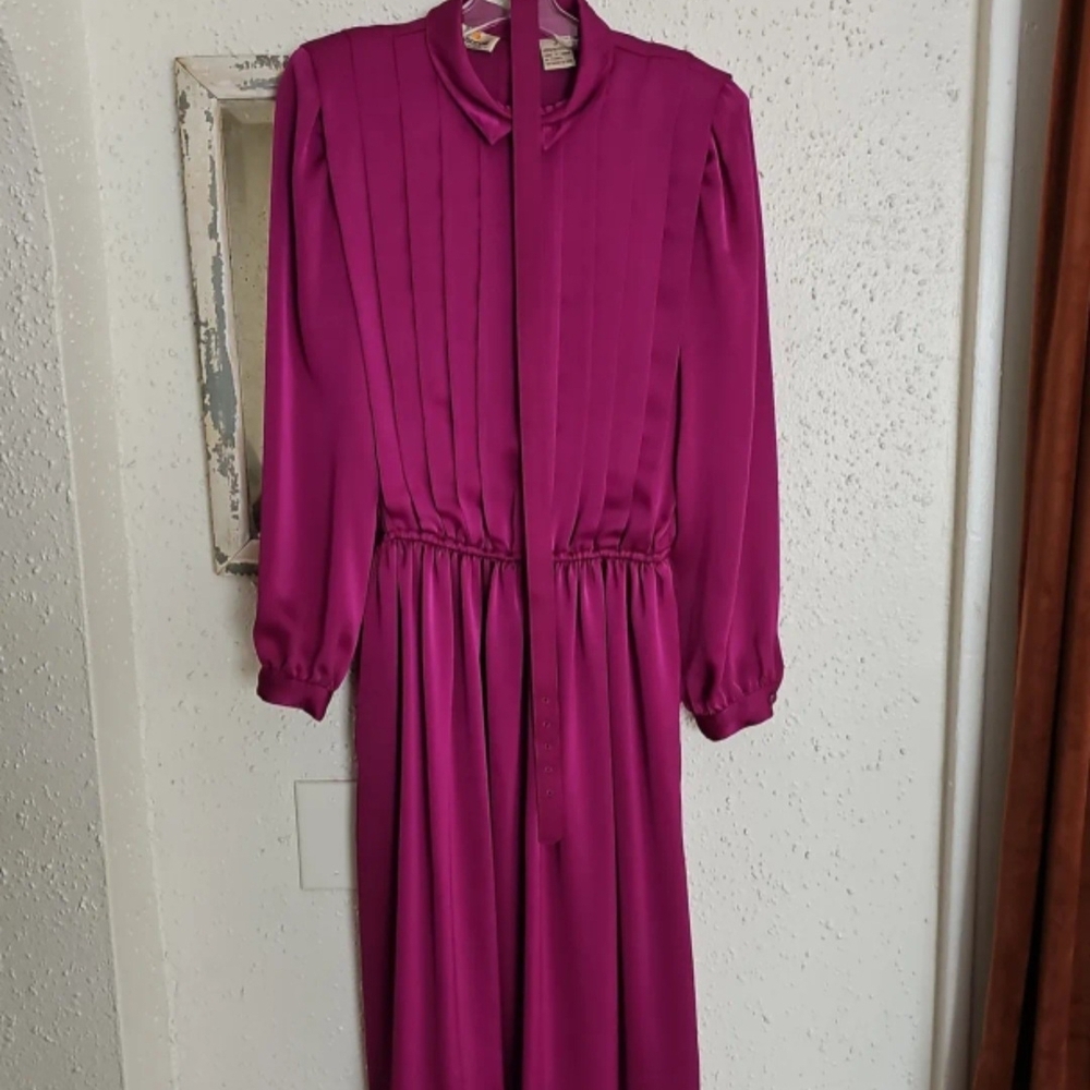 Elegant Magenta Dress